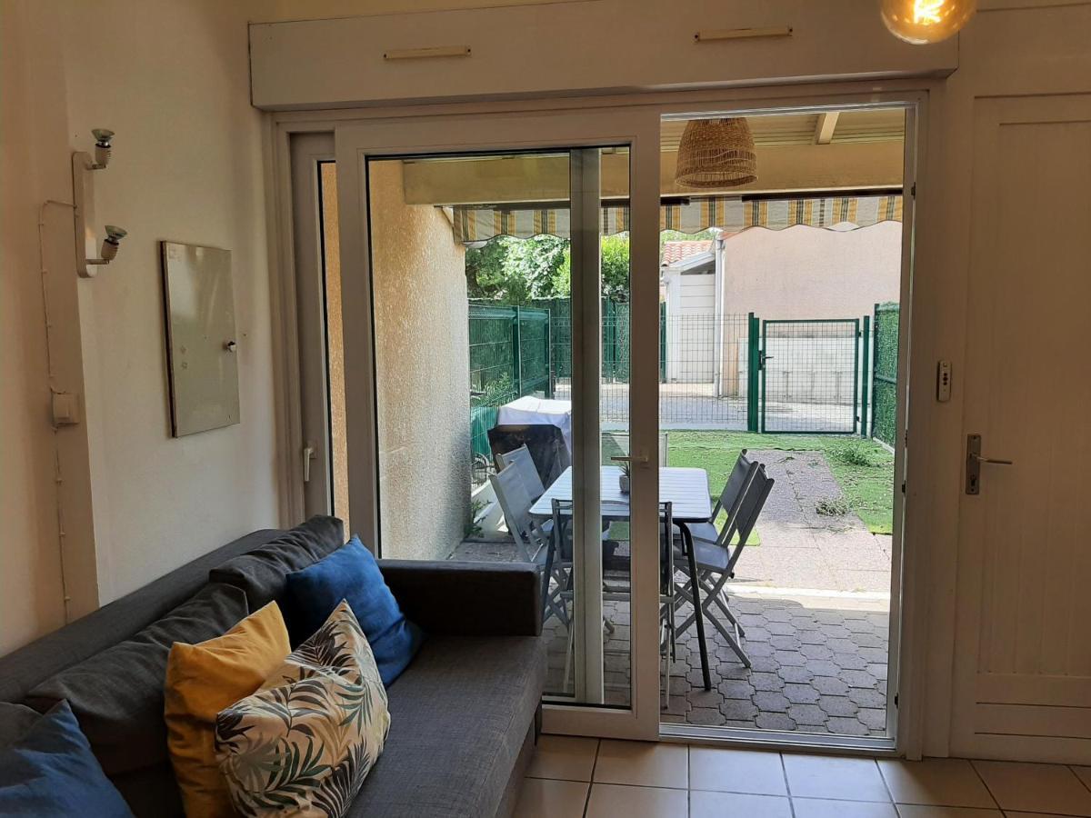 Charmante Villa Patio Avec Terrasse : Proche Plages Et Centre, Ideale Pour 4 Personnes - Fr-1-239-789 Capbreton Exteriör bild